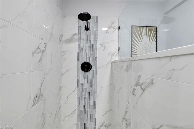 2780 Weeks AVE, Naples, FL 34112