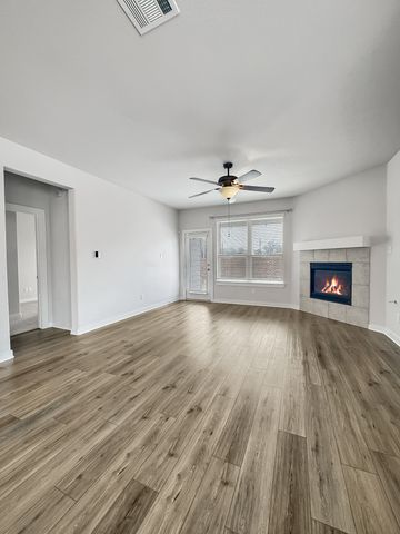 413 Vawter Drive, Van Alstyne, TX 75495