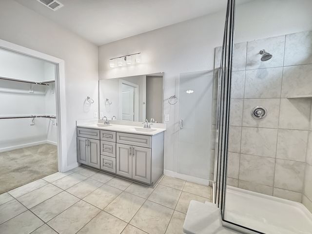 413 Vawter Drive, Van Alstyne, TX 75495