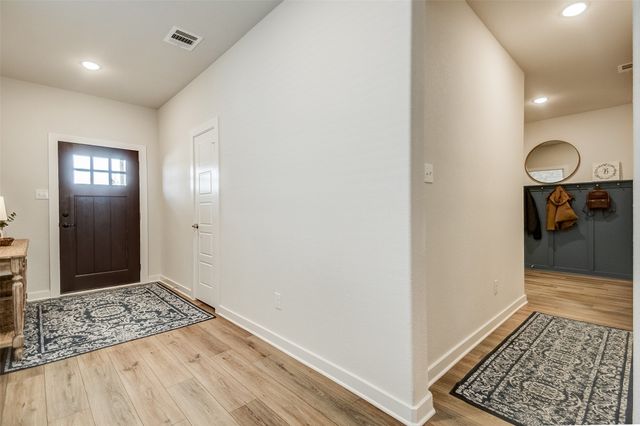 413 Vawter Drive, Van Alstyne, TX 75495