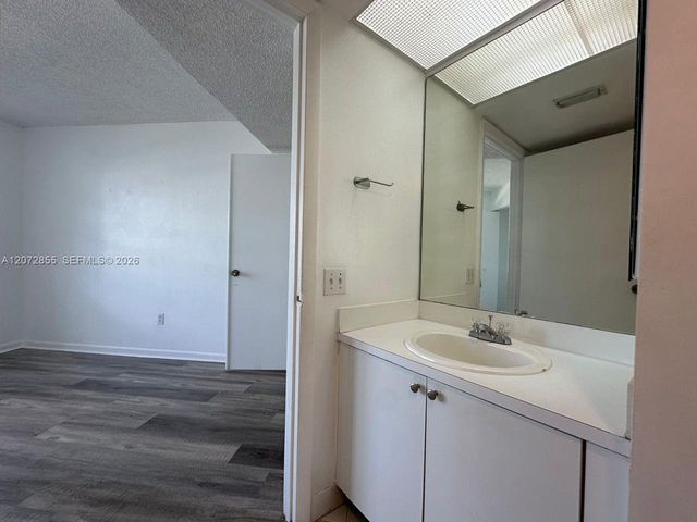 2003 SE 27th Drive 102-A, Homestead, FL 33035