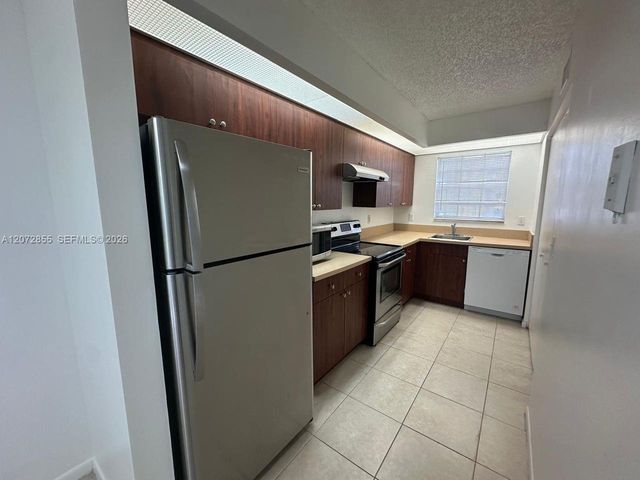 2003 SE 27th Drive 102-A, Homestead, FL 33035