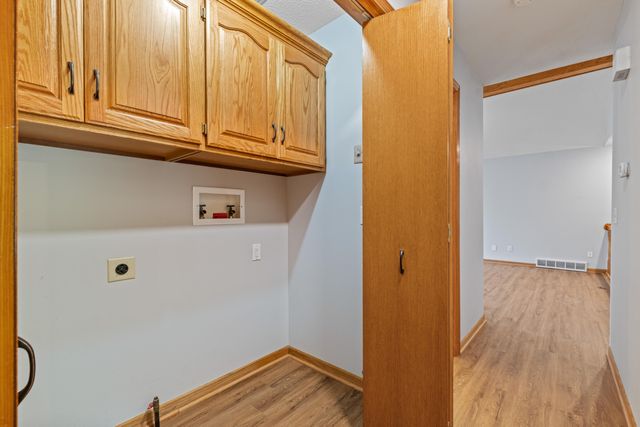 715 PARKWILD Drive, Council Bluffs, IA 51503