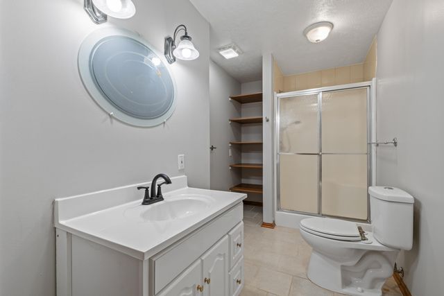 715 PARKWILD Drive, Council Bluffs, IA 51503