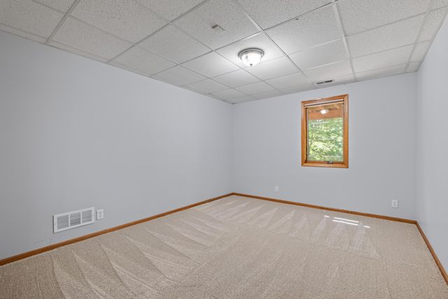 715 PARKWILD Drive, Council Bluffs, IA 51503