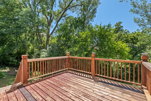 715 PARKWILD Drive, Council Bluffs, IA 51503