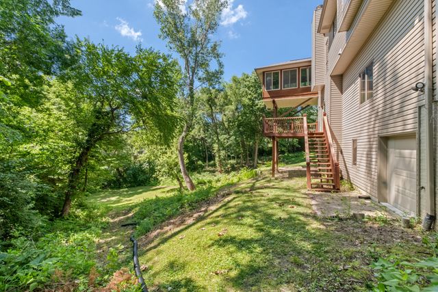 715 PARKWILD Drive, Council Bluffs, IA 51503