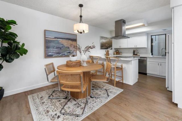 3911 Camino Lindo, San Diego, CA 92122