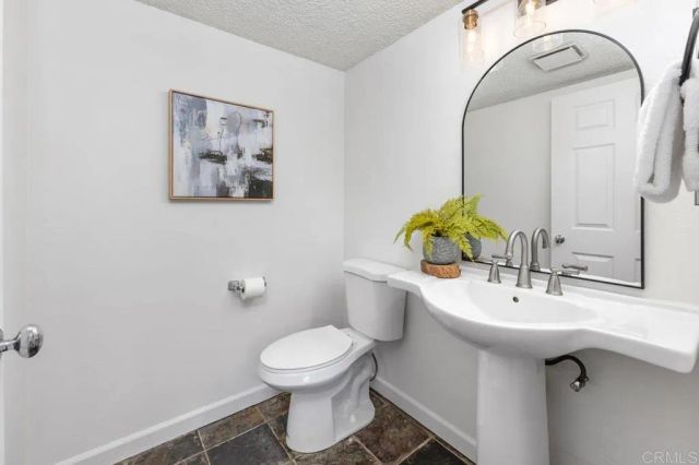 3911 Camino Lindo, San Diego, CA 92122