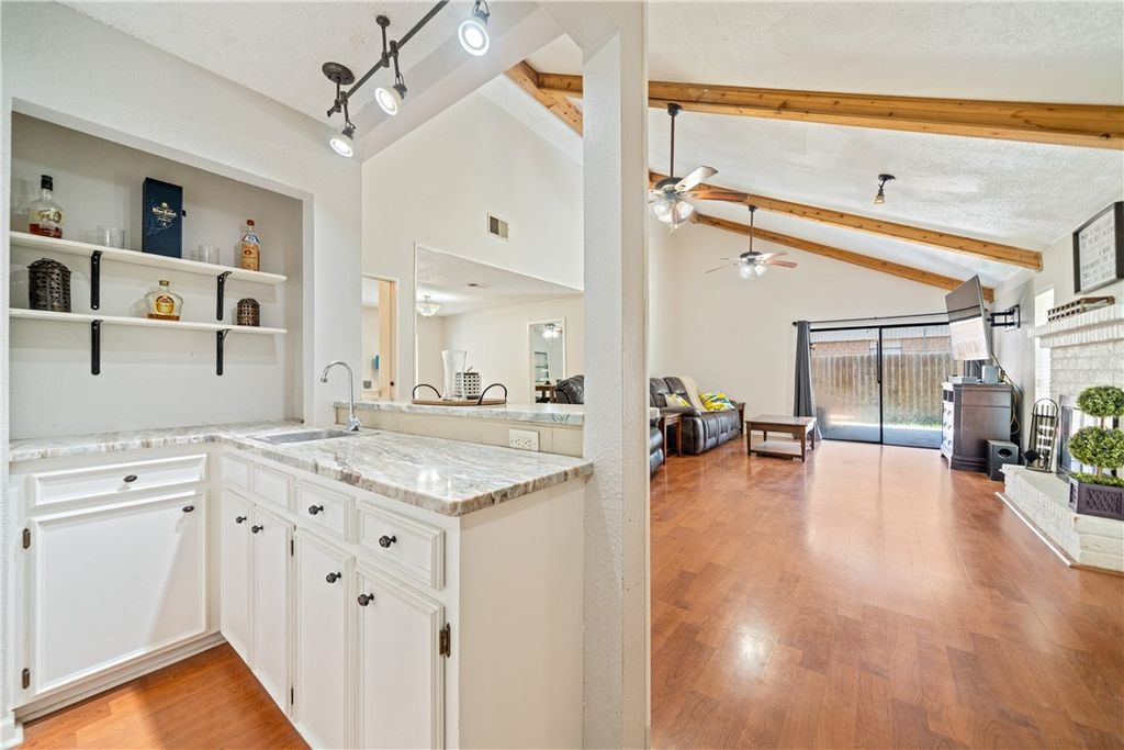 1809 Live Oak Dr, Portland, TX 78374 — photo 5