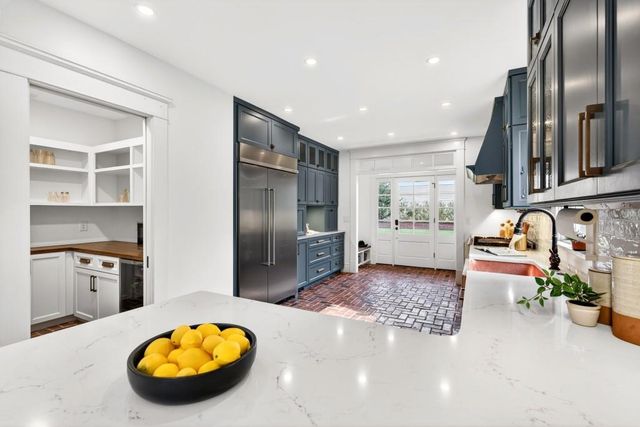 1239 N Highland NE Avenue, Atlanta, GA 30306