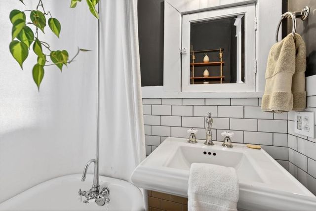 1239 N Highland NE Avenue, Atlanta, GA 30306