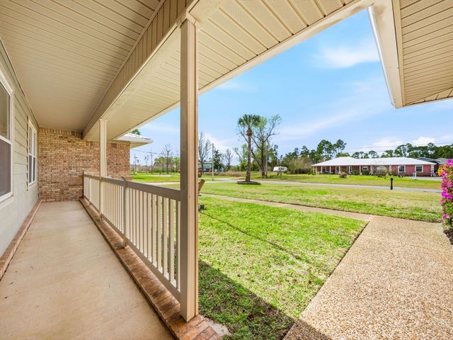 4326 Pine Tree Lane, Lynn Haven, FL 32444