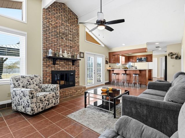 4326 Pine Tree Lane, Lynn Haven, FL 32444