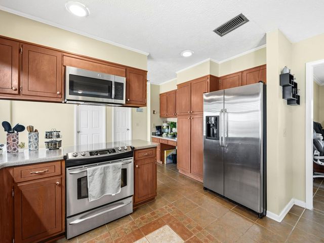 4326 Pine Tree Lane, Lynn Haven, FL 32444