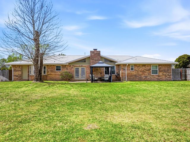 4326 Pine Tree Lane, Lynn Haven, FL 32444