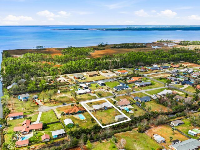 4326 Pine Tree Lane, Lynn Haven, FL 32444