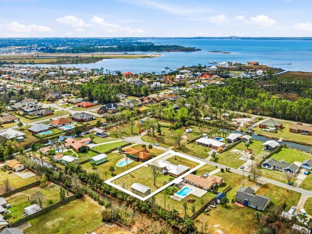 4326 Pine Tree Lane, Lynn Haven, FL 32444