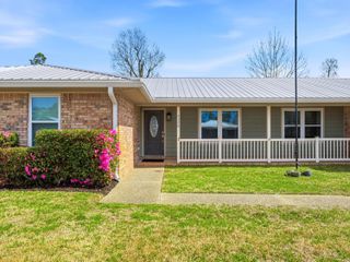 4326 Pine Tree Lane, Lynn Haven, FL 32444