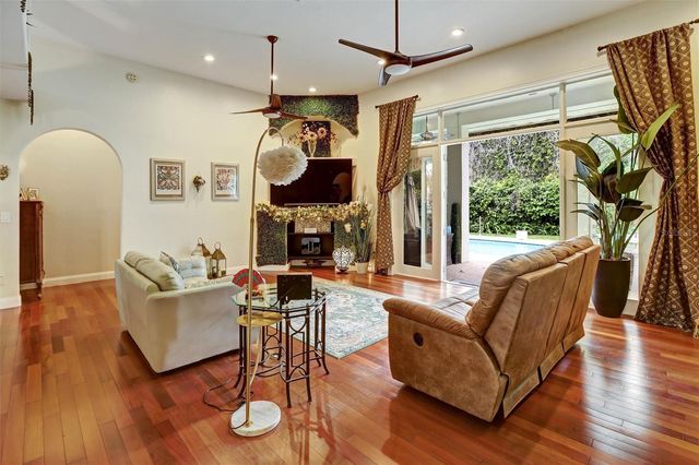 2460 LIELASUS DRIVE, Orlando, FL 32835