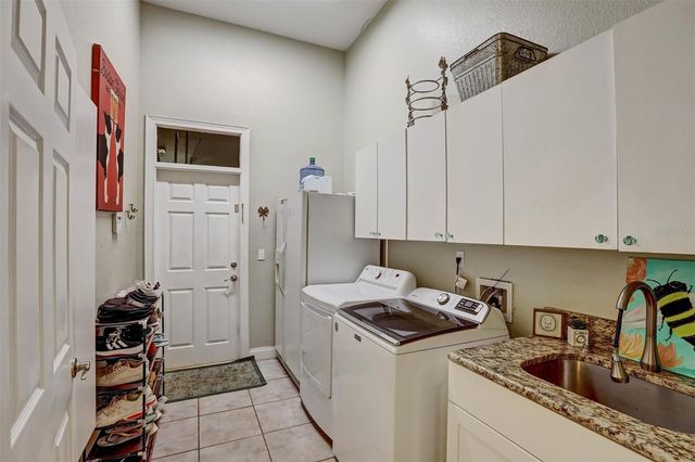 2460 LIELASUS DRIVE, Orlando, FL 32835