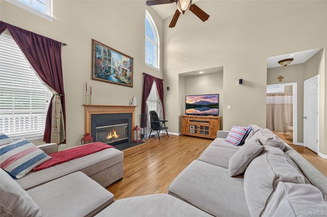 19 Grand View Terrace, Chester, NY 10918