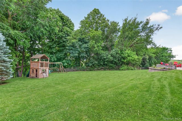 19 Grand View Terrace, Chester, NY 10918
