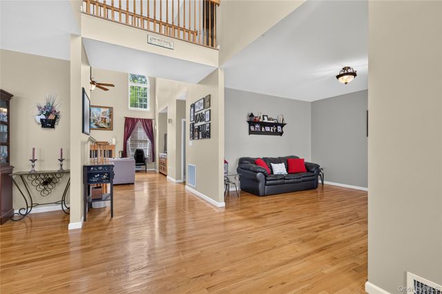 19 Grand View Terrace, Chester, NY 10918