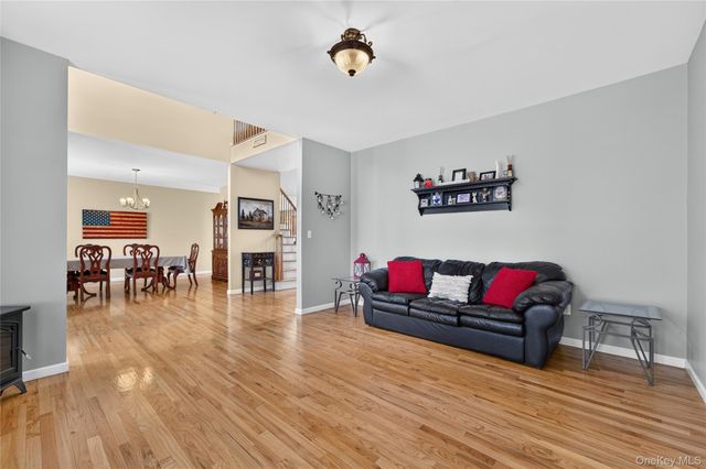 19 Grand View Terrace, Chester, NY 10918