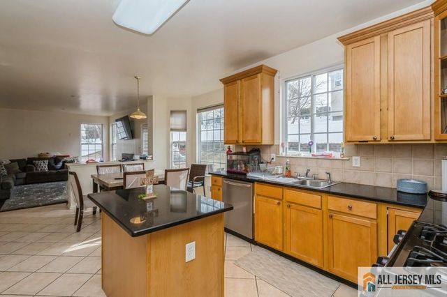 36 Sayreville Boulevard, Sayreville, NJ 08872