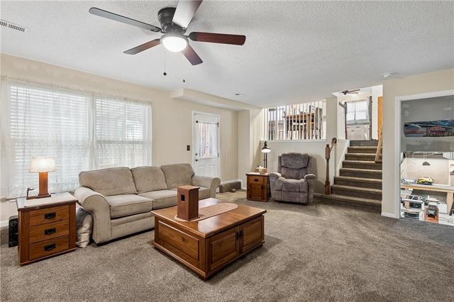 8715 NE 116th Street, Kansas City, MO 64157