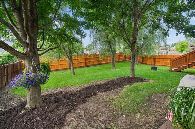 8715 NE 116th Street, Kansas City, MO 64157