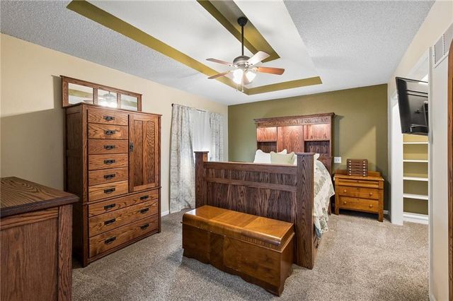 8715 NE 116th Street, Kansas City, MO 64157