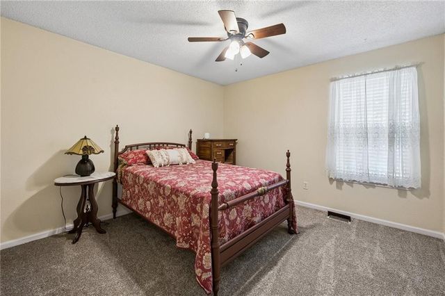 8715 NE 116th Street, Kansas City, MO 64157
