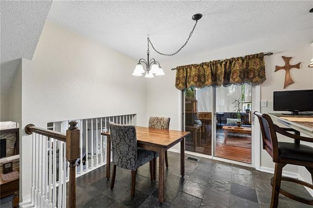 8715 NE 116th Street, Kansas City, MO 64157