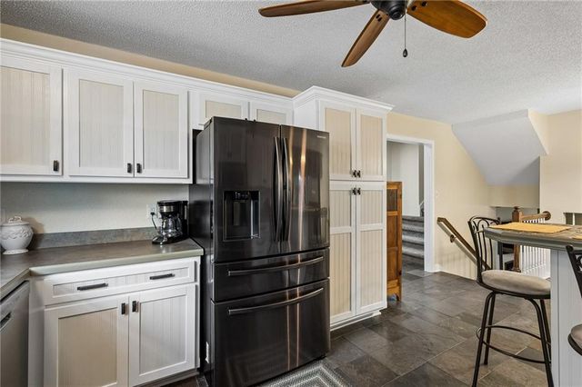 8715 NE 116th Street, Kansas City, MO 64157