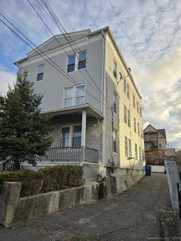 133 South Street 3, Waterbury, CT 06706