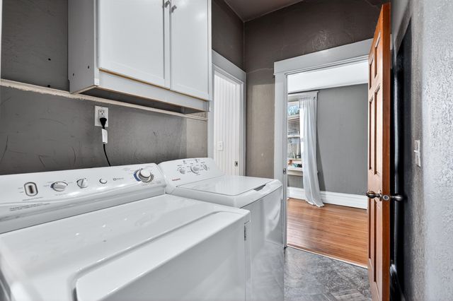 2202 W College Ave, Spokane, WA 99201