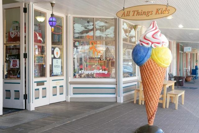 101 Amber Oak LN, Georgetown, TX 78628