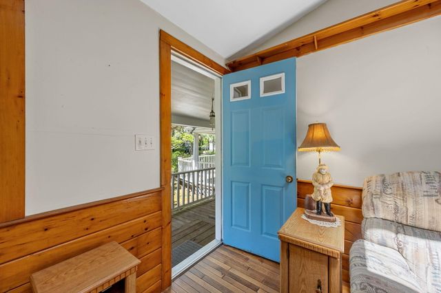166 James Circle, Mashpee, MA 02649