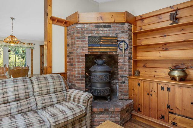 166 James Circle, Mashpee, MA 02649