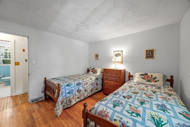 166 James Circle, Mashpee, MA 02649