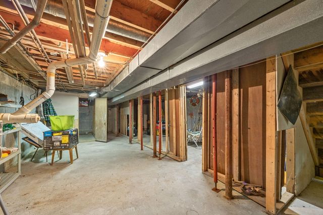 166 James Circle, Mashpee, MA 02649