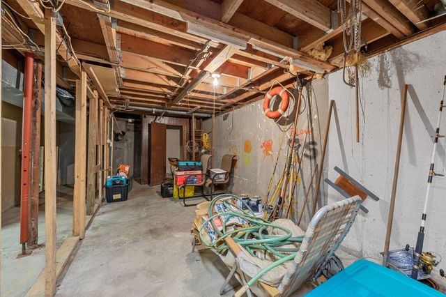 166 James Circle, Mashpee, MA 02649