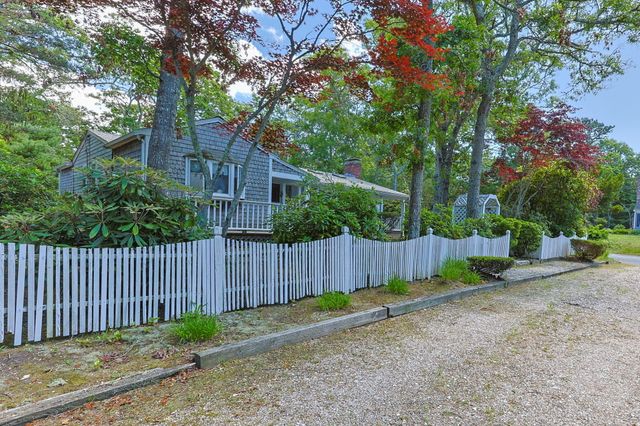 166 James Circle, Mashpee, MA 02649