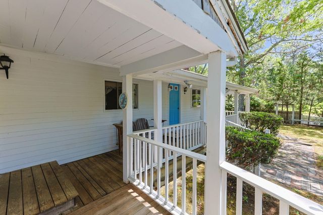166 James Circle, Mashpee, MA 02649