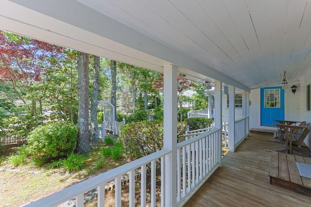 166 James Circle, Mashpee, MA 02649