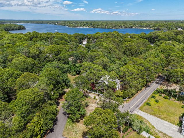 166 James Circle, Mashpee, MA 02649