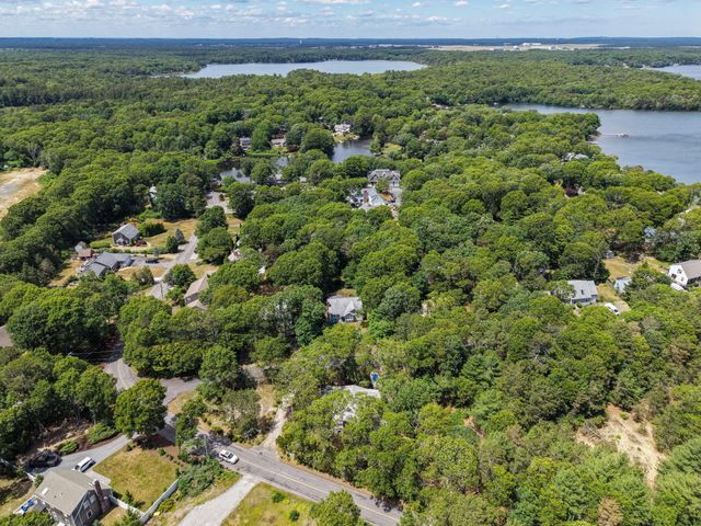 166 James Circle, Mashpee, MA 02649