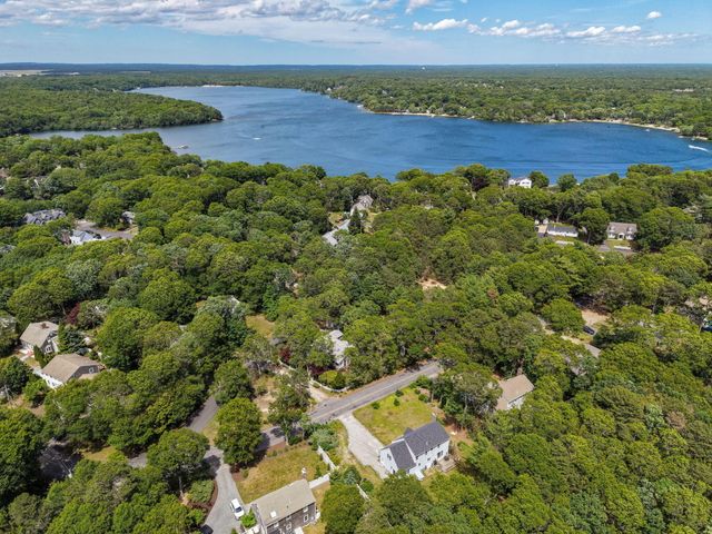 166 James Circle, Mashpee, MA 02649